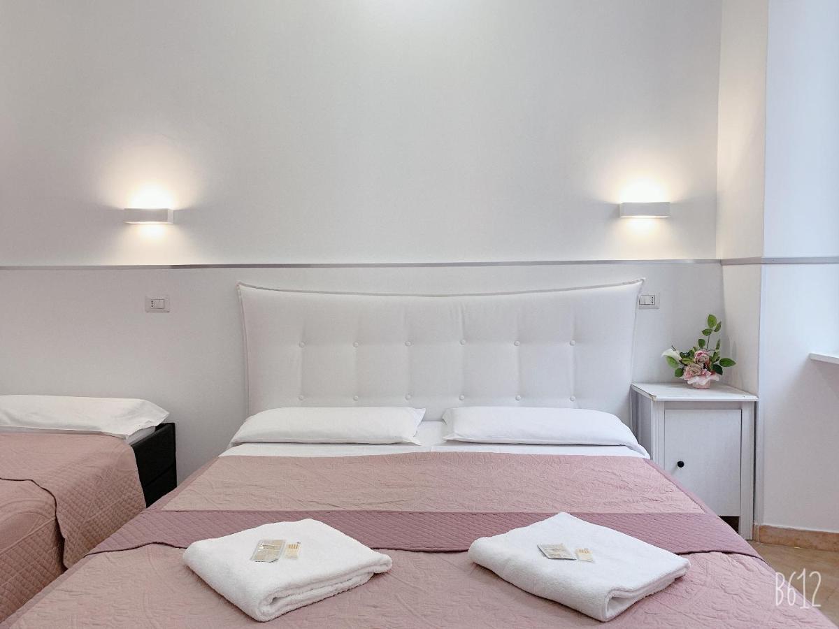 Hotel Golden Ratio Roma Esterno foto