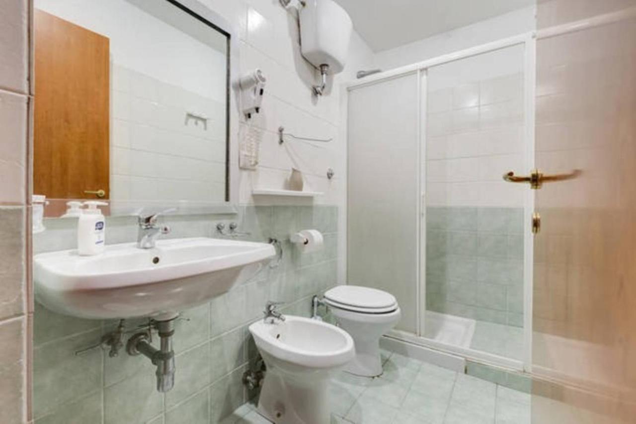 Hotel Golden Ratio Roma Camera foto